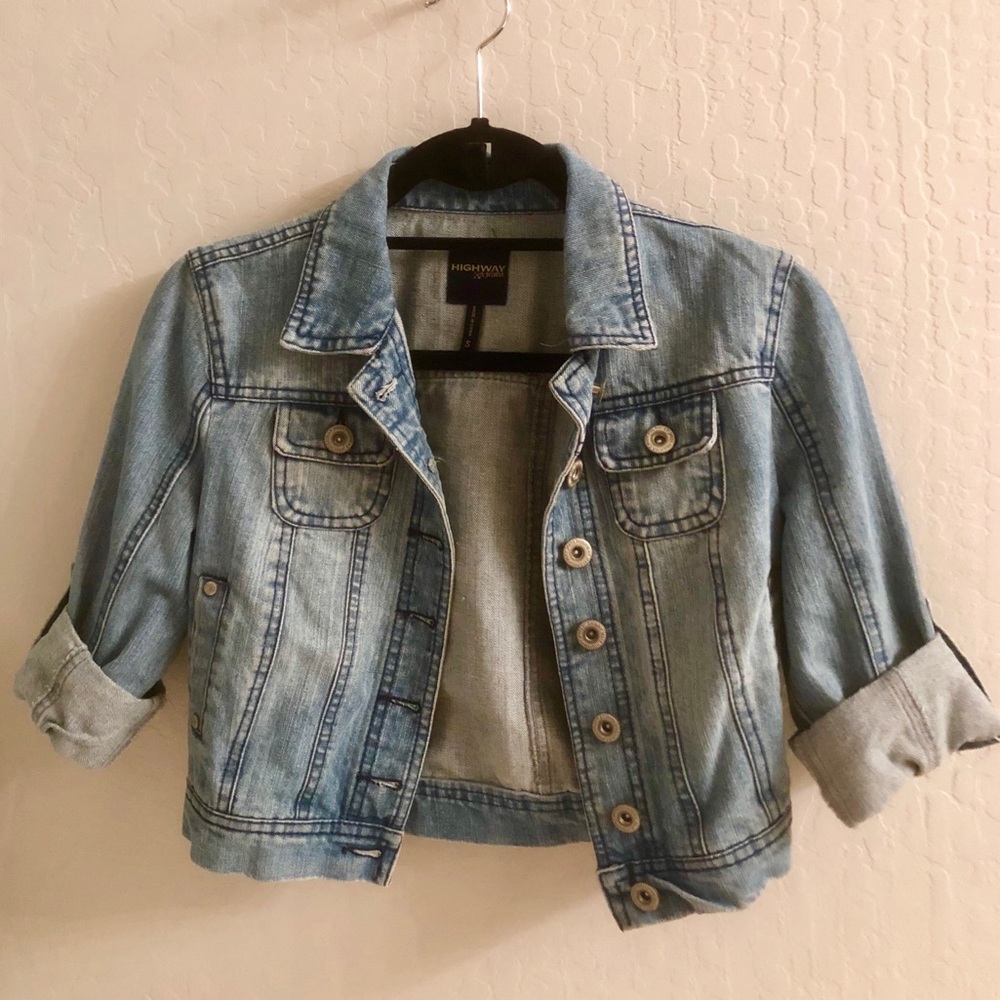 🍍Crop Jean Jacket